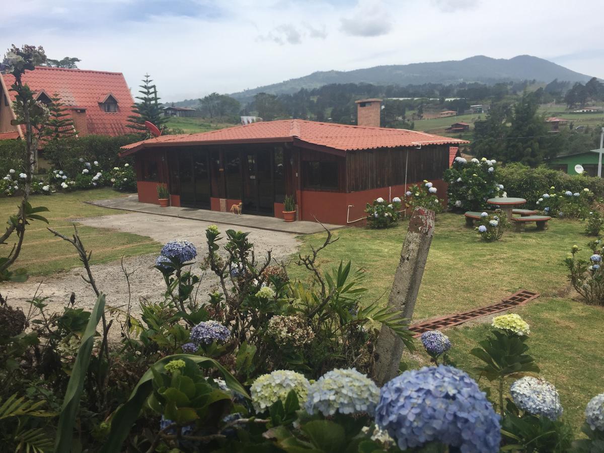 Hotel Chalets Los Volcanes Fraijanes エクステリア 写真