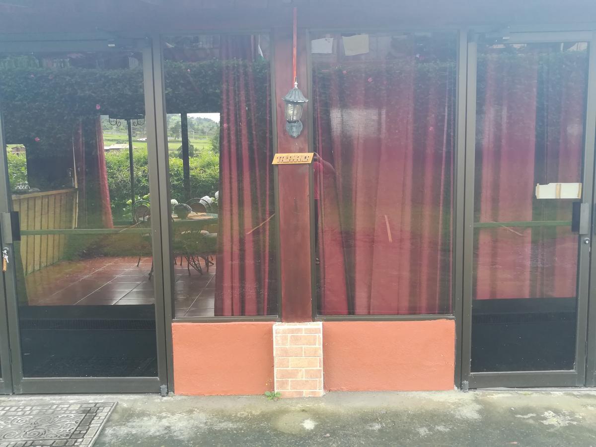 Hotel Chalets Los Volcanes Fraijanes エクステリア 写真
