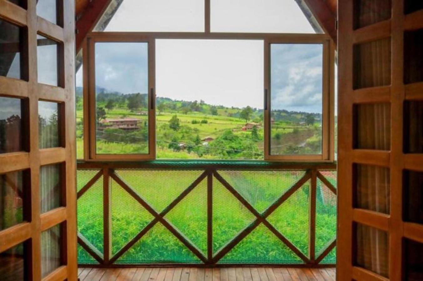 Hotel Chalets Los Volcanes Fraijanes エクステリア 写真